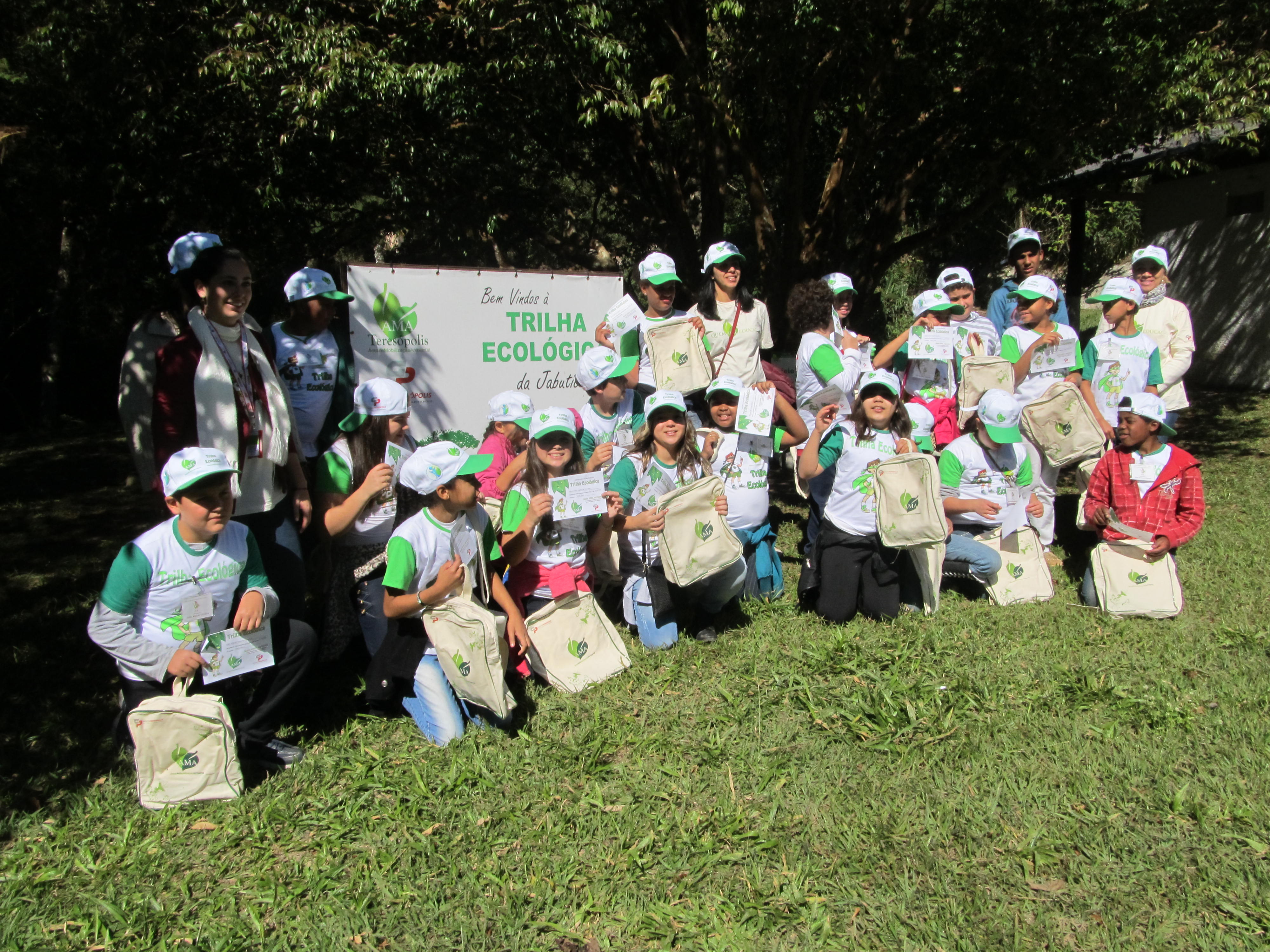 Projeto AMA promove trilhas ecológicas com estudantes na Serra