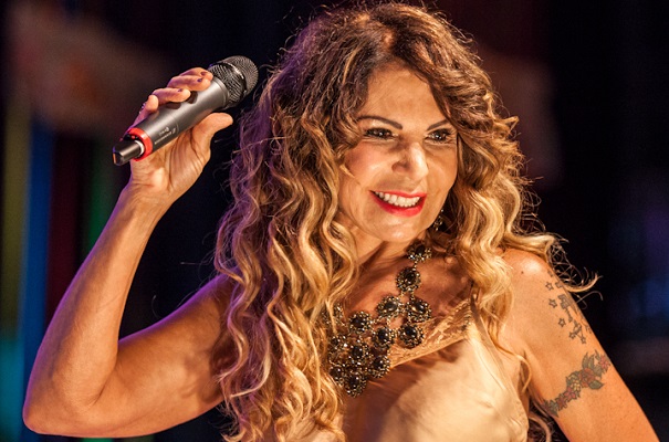 Elba Ramalho faz show no Theatro D. Pedro em Petrópolis