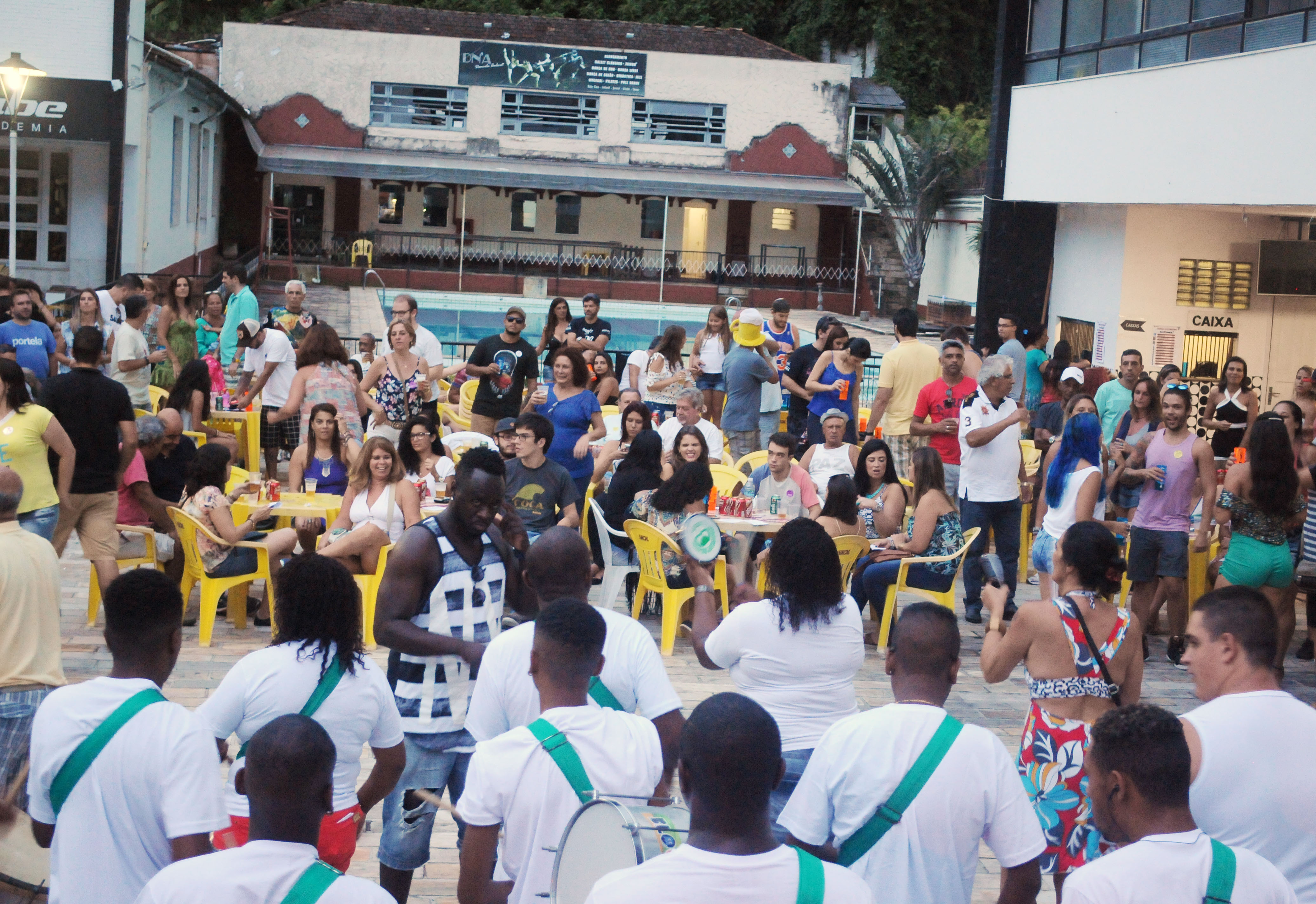 BloComeu desfila neste domingo em Petrópolis