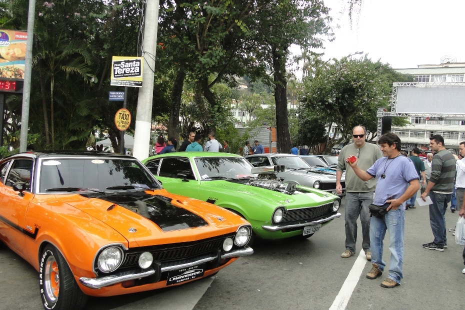 Desfile de carros antigos vai arrecadar alimentos não perecíveis em Teresópolis