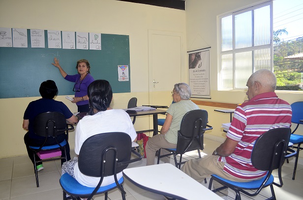 Projeto ‘De Grão em Grão’ oferece oito cursos gratuitos na localidade de Nogueira