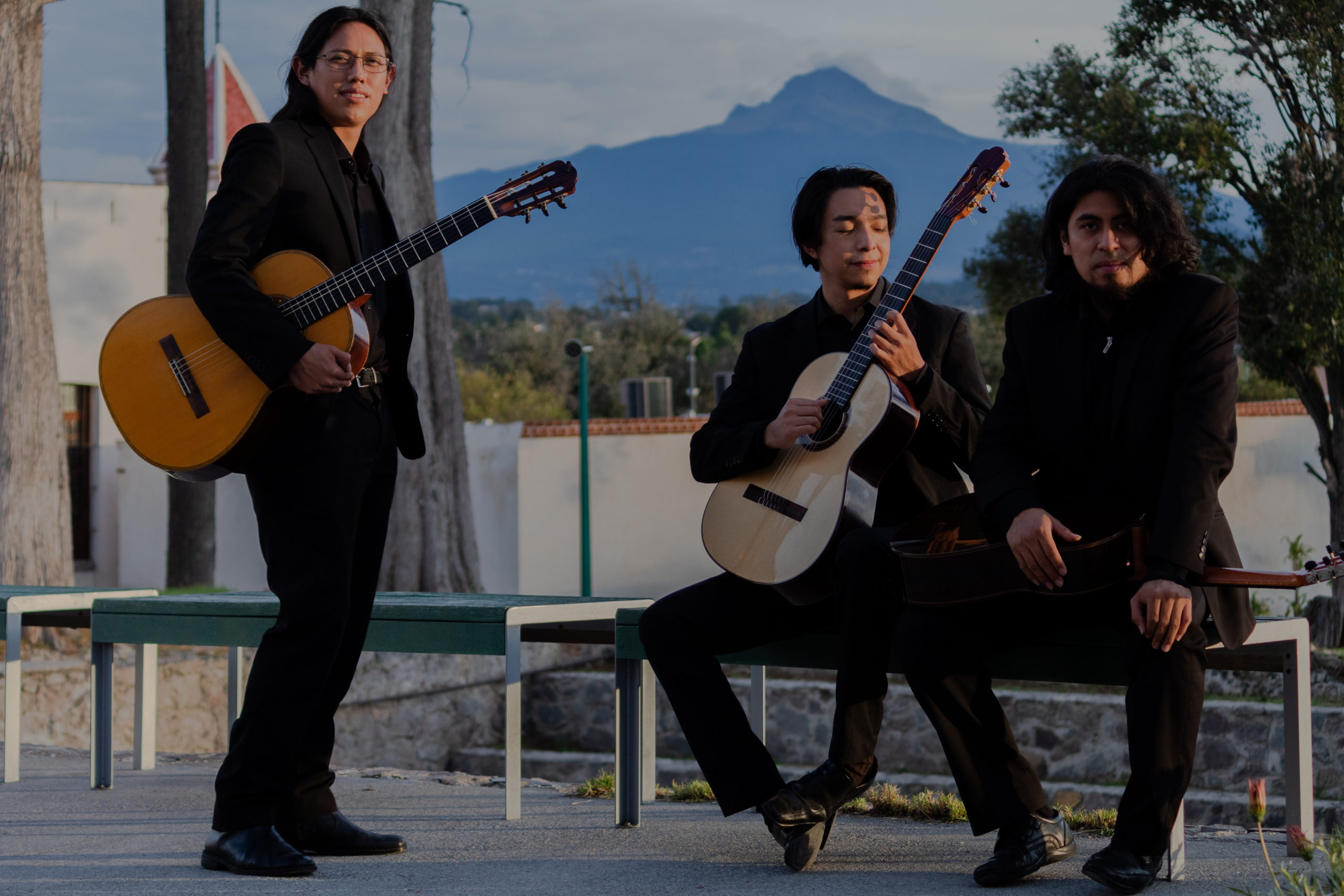 Grupo mexicano Terceto del Sur faz apresentação na Casa de Petrópolis
