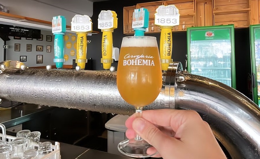 Para celebrar o aniversário de Petrópolis, Bohemia e Lúpulo Riad criam cerveja com 100% das vendas revertidas em doação