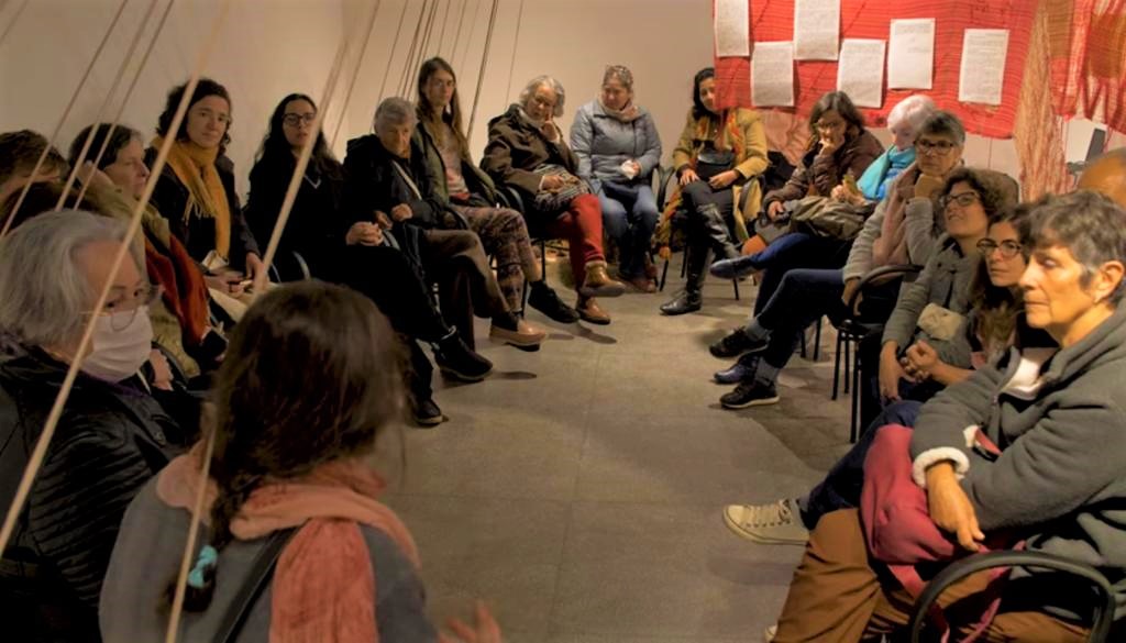 Exposição de artistas têxteis de Teresópolis vira documentário sobre ancestralidade
